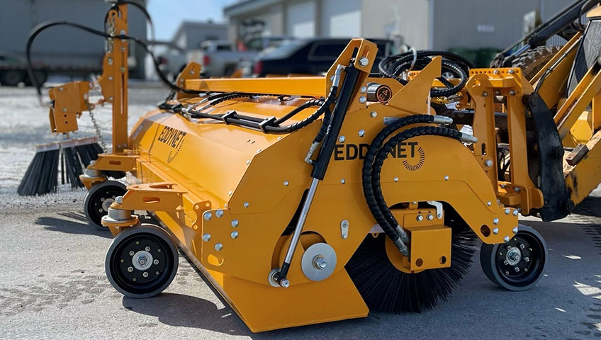 Eddynet Pick Up Angled Hydraulic Sweeper Attachment.